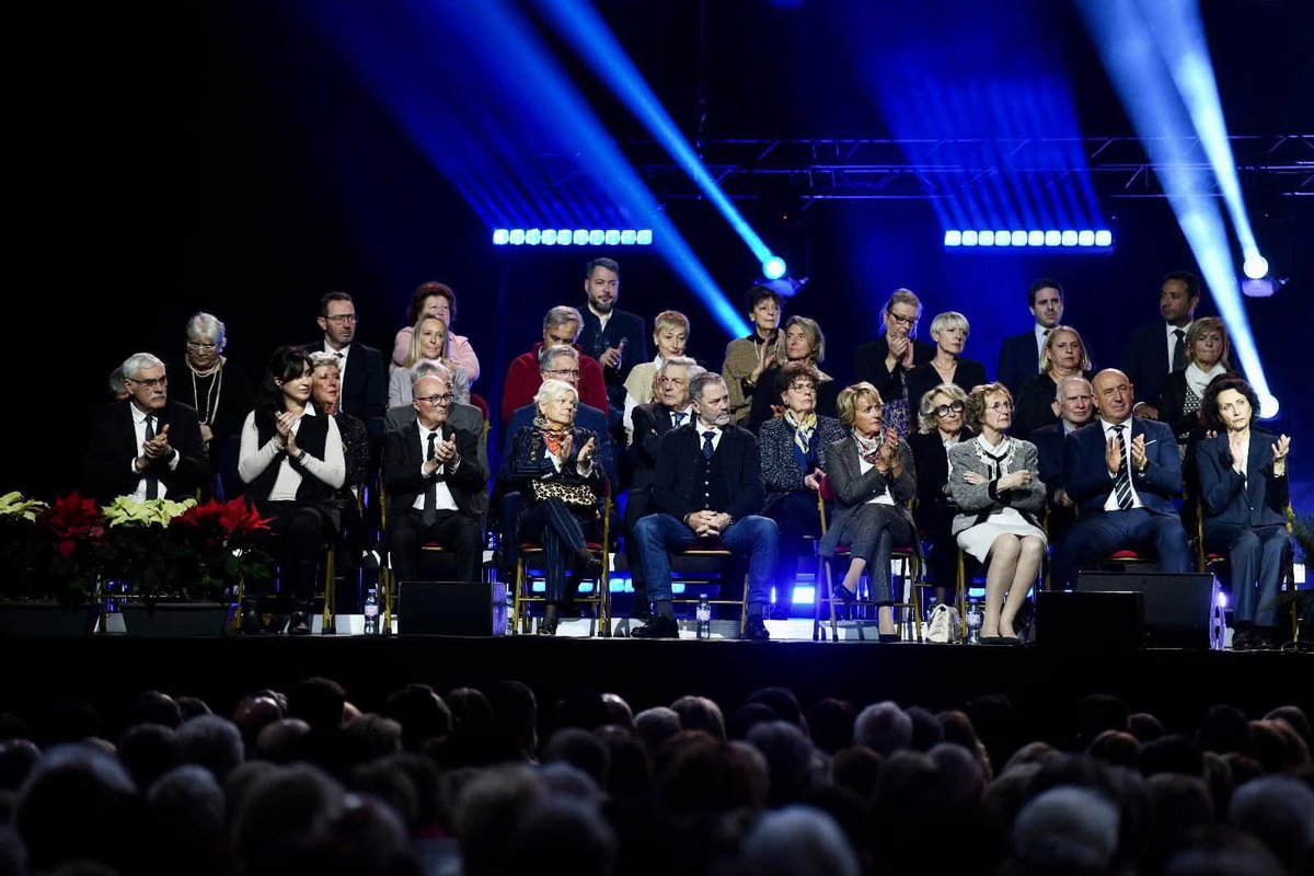 ChrisBelicchi's tweet image. Voilà l’intérêt que le petit conseiller municipal et communautaire du #Cannet accorde à vos votes

Absent lors des vœux adressés à la population qui l’a élu,mais présent à ceux des députés Le‘tu m’as tu vu’politique

Les élections approchent,Bientôt ils seront de retour partout.