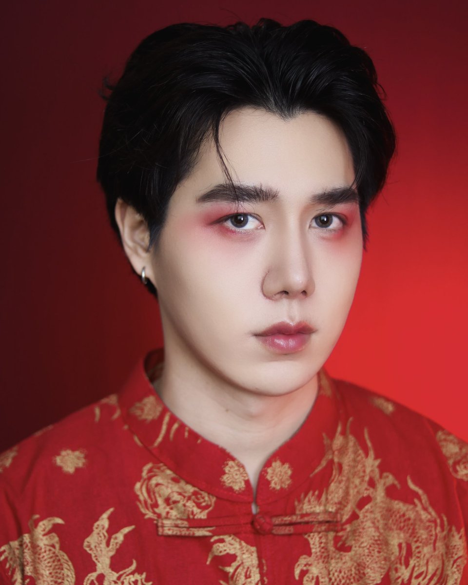 Petchpigz's tweet photo. 黄金万两 🧧 1st Makeup Look #Petchpigz #ตรุษจีน2568 https://t.co/aWsCOf594R