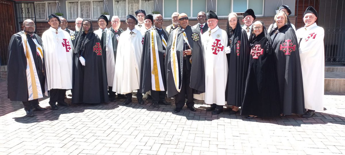kofdag's tweet photo. His Eminence, Cardinal Stephen Brislin emphasized that the Cathedral belongs to all Catholics of the Archdiocese, representing unity, diversity, and the bishop’s role in gathering the faithful as one community in Christ. #Johannesburg @IACKnights @Sachinettiyil #Catholic https://t.co/rqCpZEM0oT