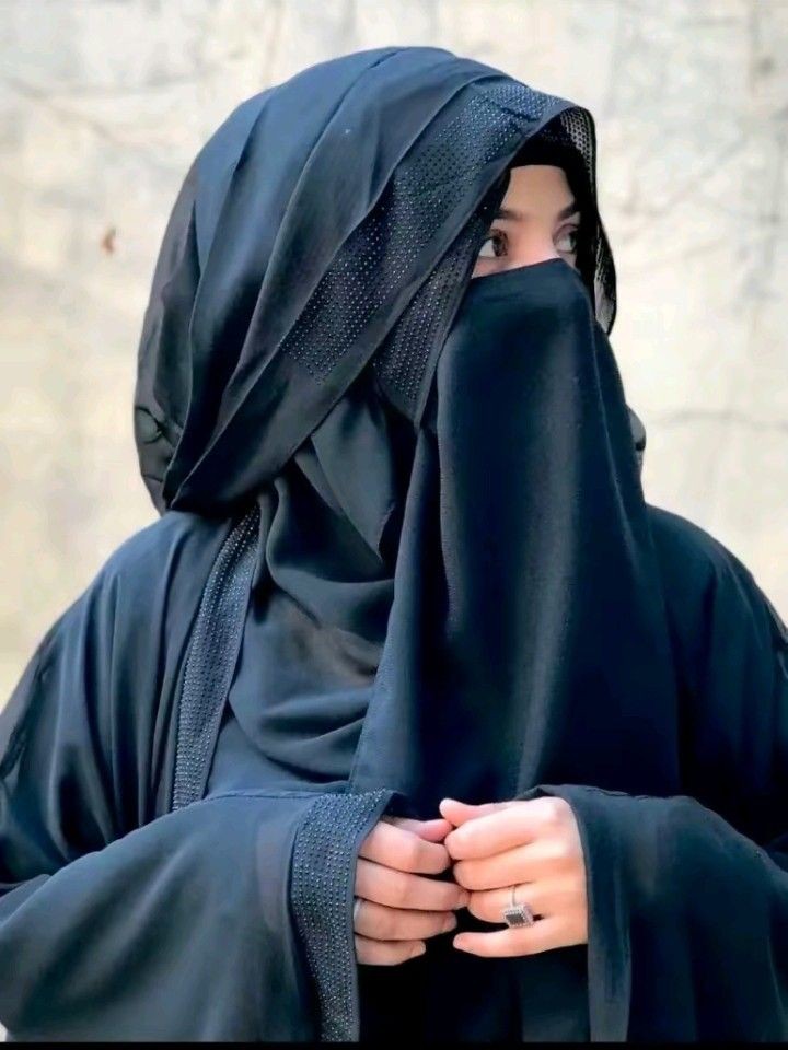 #Assalamu_alaikum_

गुनाह तो सबसे होता हैं लेकिन तौबा वहीं लोग करते हैं, जिन्हें "अल्लाह" का ख़ौफ़ और अपने ईमान की फ़िक़्र होती हैं।।❤️