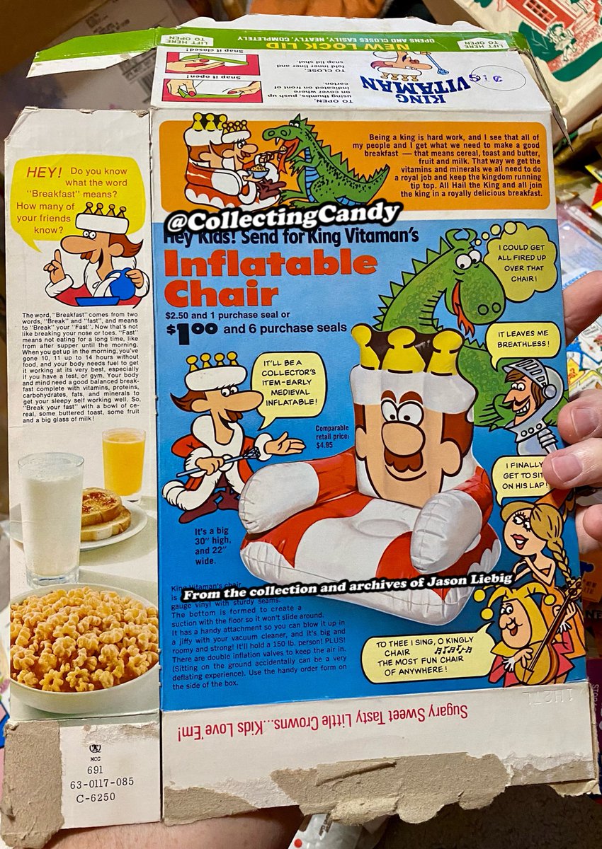 Collectingcandy's tweet photo. From 1970, itโs a box for @Quaker cerealโs King Vitamin.
Featuring a fab mascot design that I believe can be attributed to legendary Rocky and Bullwinkle creator, Jay Ward Studios. This one came with a pretty groovy mail-away offer. ๐
#kingvitamin #jaywardproductions https://t.co/5tHXzCh78J
