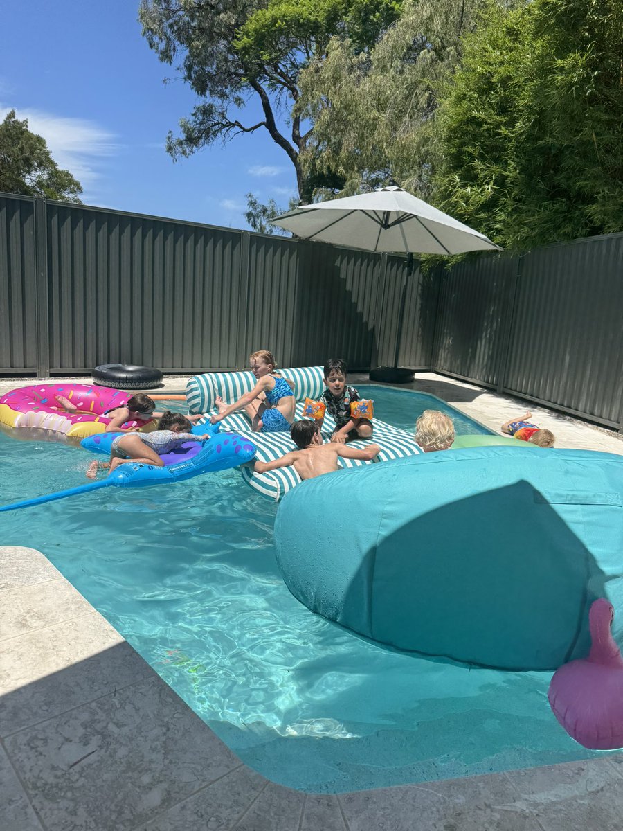 Askezza's tweet photo. Australia Day long weekend ❤️💙 https://t.co/PRNPM4c6l6