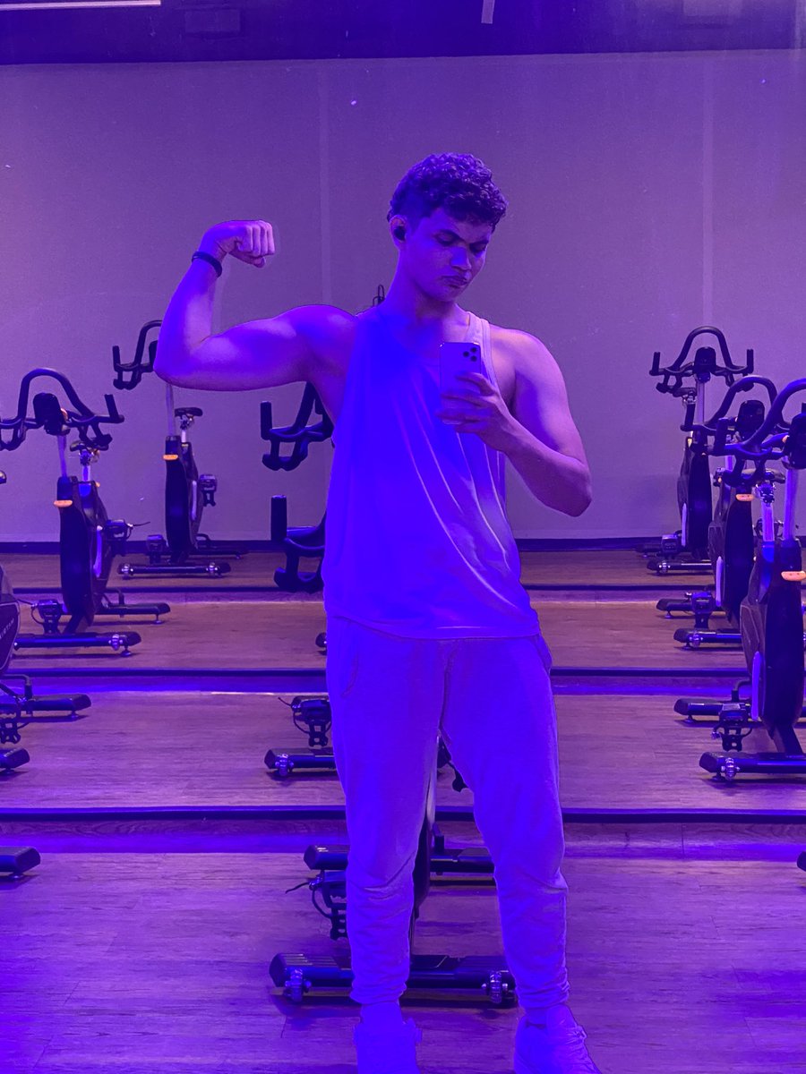 yeiber.ss tweet media