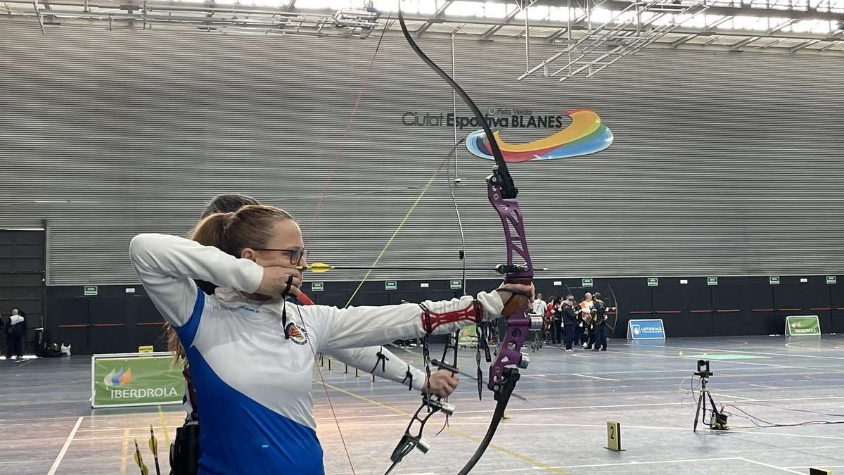 Ajuntament de Blanes (@blanes_cat) on Twitter photo Més de 600 arquers han participat aquest cap de setmana, del 24 al 26 de gener a al Campionat d'Espanya de Tir amb Arc en diferents modalitats acollit a la Ciutat Esportiva Blanes La regidora d'Esports <a href="/MoniRabassa/">Mònica Rabassa</a> ha encapçalat els lliuraments de premis en diferents modalitats Més de 600 arquers han participat aquest cap de setmana, del 24 al 26 de gener a al Campionat d'Espanya de Tir amb Arc en diferents modalitats acollit a la Ciutat Esportiva Blanes La regidora d'Esports <a href="/MoniRabassa/">Mònica Rabassa</a> ha encapçalat els lliuraments de premis en diferents modalitats