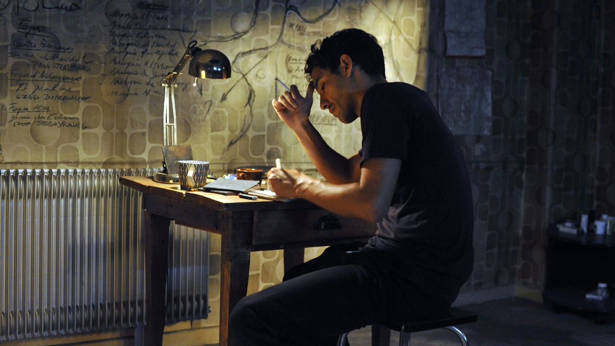 🔴 PREESTRENO: PARTICIPA EN EL SORTEO DE 2 ENTRADAS DOBLES.

Fecha: 06.02.2025
Lugar: [Madrid] - Institut Français (20:00)

1.- SEGUIR los canales de @LAZONAcine y <a href="/Amor_De_Cine/">|| AM❤R DE CINE ||</a>
2.- DAR ♥️ y 🔁 a este tuit. 
3.- ETIQUETAR en los comentarios a una persona + #LaRedFantasma