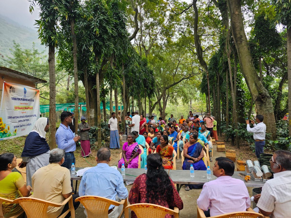 CSIR Floriculture Mission (@csirflori) on Twitter photo Under CSIR-Floriculture Mission, Phase II, Team CSIR-NBRI organized a 04 days Apiculture training program during 18-21 Jan. 2025 Coffee Board, Theni, Tamil Nadu. 200 honeybee boxes with live bee colonies along beneficiaries were distributed to 40 women beneficiaries.
<a href="/akshasany/">Jagarnath Jai</a> Under CSIR-Floriculture Mission, Phase II, Team CSIR-NBRI organized a 04 days Apiculture training program during 18-21 Jan. 2025 Coffee Board, Theni, Tamil Nadu. 200 honeybee boxes with live bee colonies along beneficiaries were distributed to 40 women beneficiaries.
<a href="/akshasany/">Jagarnath Jai</a>