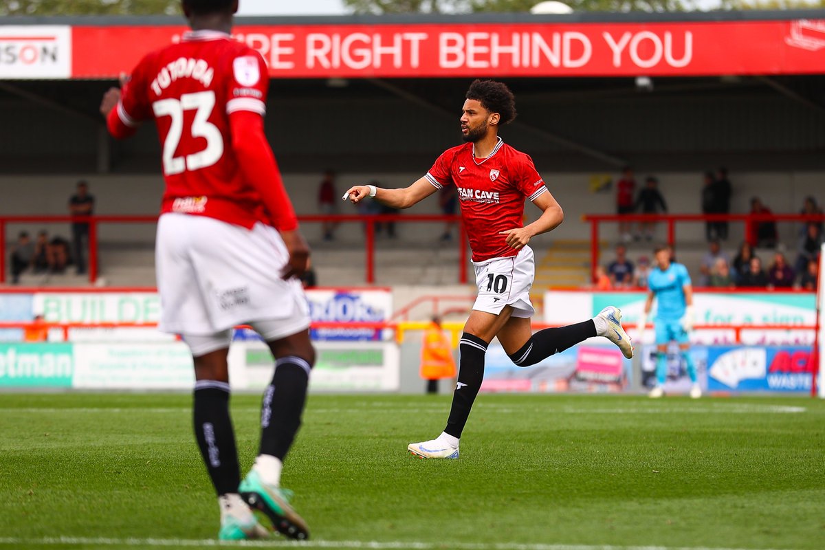 LutonTownExile's tweet photo. Lee Angol. Too good for us he was. https://t.co/th0Mvz4xEs