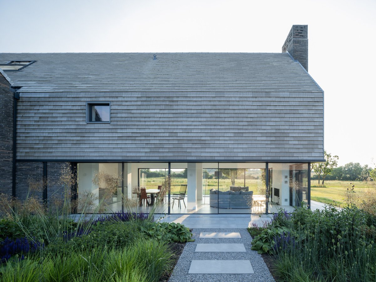architecturetoday.co.uk/armshold-farm-… 

Armshold Farm our high-quality, environmentally-conscious house in South Cambridgeshire featuring in Architecture Today this week
