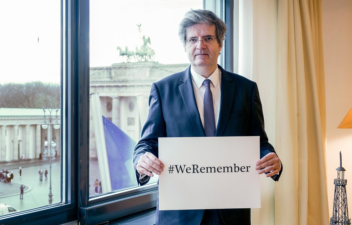🇫🇷 und 🇩🇪 sind vereint im Kampf gegen Antisemitismus und Revisionismus in all ihren Formen, die eine existenzielle Bedrohung für uns alle darstellen.  
#AuschwitzBirkenau 
#LiberationDay2025
