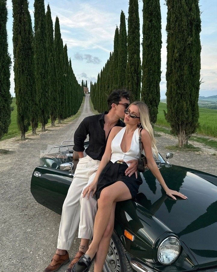 dubzyxbt's tweet photo. This could be us, but we bought the wrong memecoins https://t.co/8ZOR5kaOcC