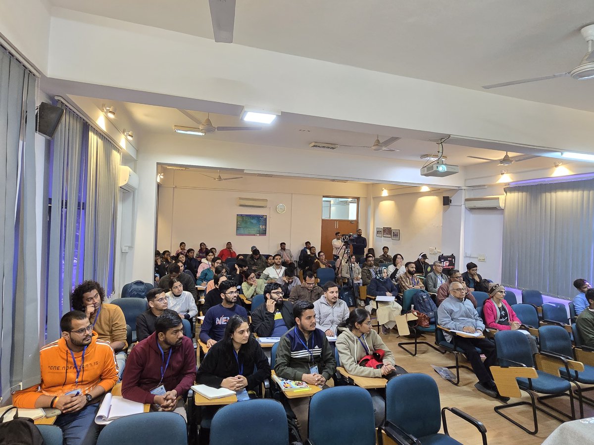 GIAN course on "Hyperbolic geometry, Riemann surfaces and Teichmüller spaces" by Prof. Athanase Papadopoulos (Centre National de la Recherche Scientifique, France and Institut de Recherche Mathématique Avancée, Strasbourg) started today. Host Professor : Prof. Riddhi Shah, JNU
