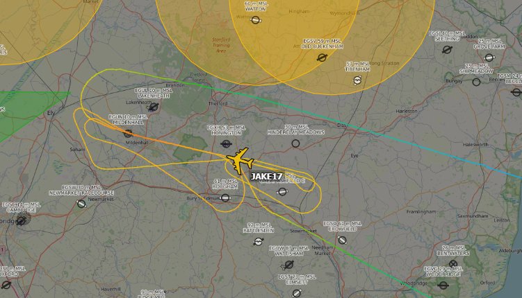 Andyyyyrrrr's tweet image. 11:04 JAKE 17 USAF RC-135/V Rivet Joint
On RTB After a Sortie Around Kaliningrad.
CONSIDERING Diversion to either RAF Brize Norton #EGVN or RAF Fairford #EGVA Due to Wind Conditions at RAF Mildenhall.
Currently Maintaining hold incase of a condition lift.
#JAKE17 Tail : 64-14844