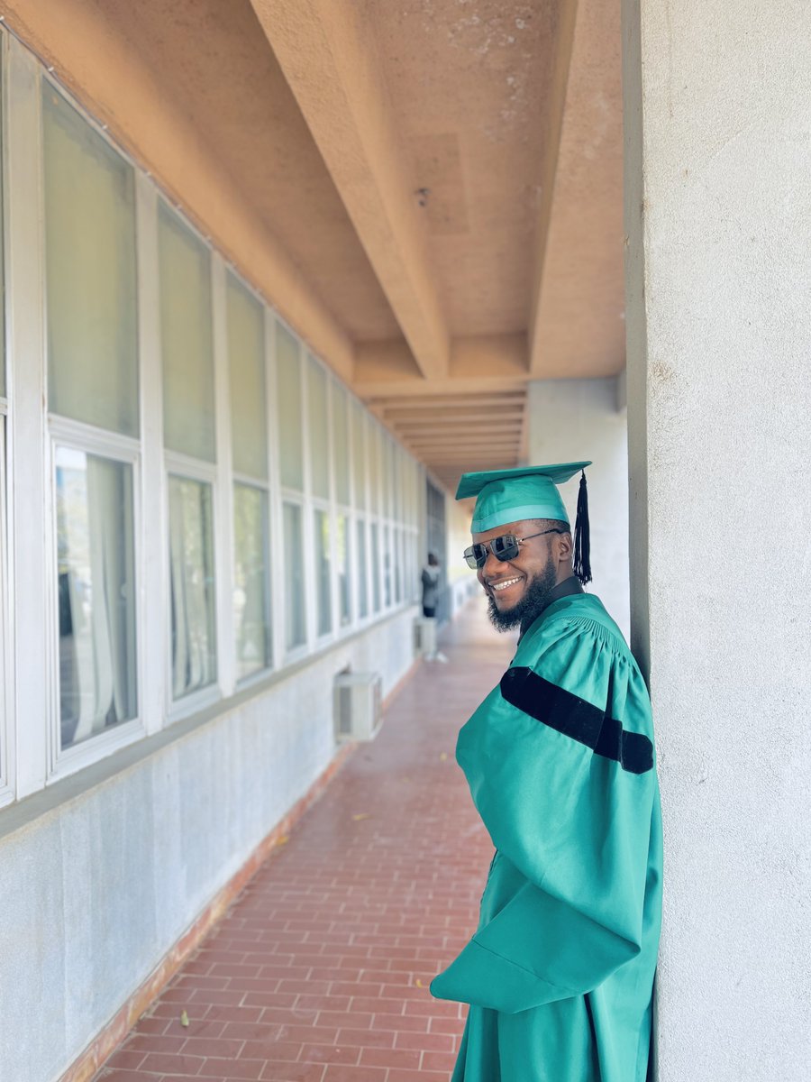 Abdoolmaster's tweet image. Alhamdulillah  👨🎓💯
B.Sc (Ed) Computer Science 
.
#ABUConvocation2025