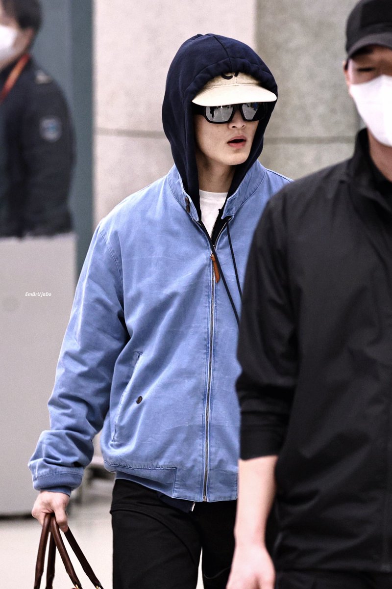 250127
ICN 🛬️

#마크 #MARK #마버블 
#NCT #NCTDREAM #NCT127