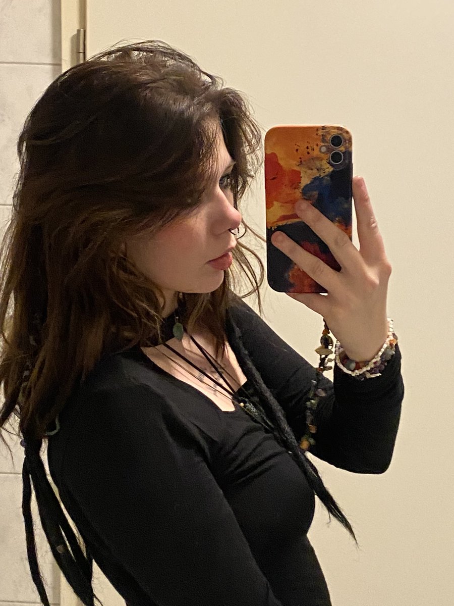 Abdrücken, jetzt, morgen und für immer‼️ $enden und zwar sofort‼️💸

#sklaven #Diener #zahlschwein #sissytransformation #Sissy #Herrin #Göttin #Domina #Goddess #femdom #Schweinepriesterin #Keuschhaltung #footfetısh