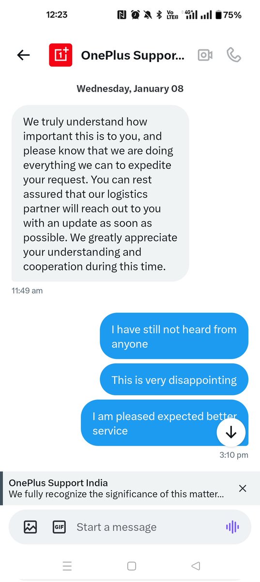 malpani's tweet photo. The #OnePlus scam !
The screen of my 4 month old Rs 1.3 lakhs OnePlus Open started blacking out .They picked it up after 20 days. I  got a call today from the Service Centre saying they will charge me Rs 60000 for repairing the screen claiming I caused it to crack ! Crooks ! https://t.co/M3yFt9aeTp