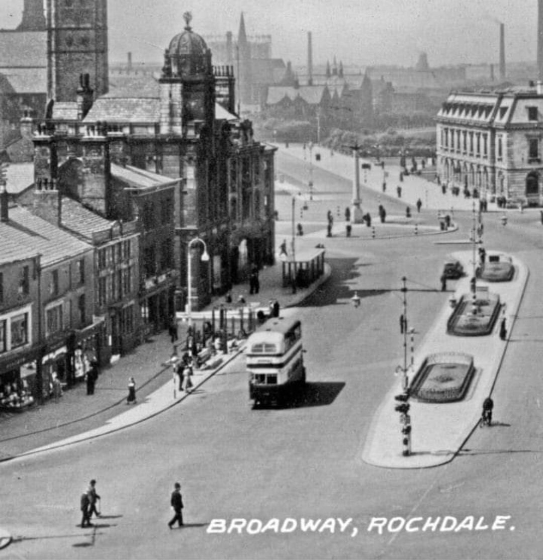 5 boroughsofrochdalepast tweet media