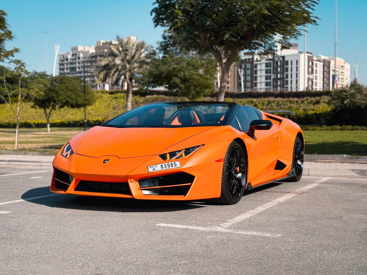 OneClickDrive's tweet image. Obsessed with this color. 🍊
