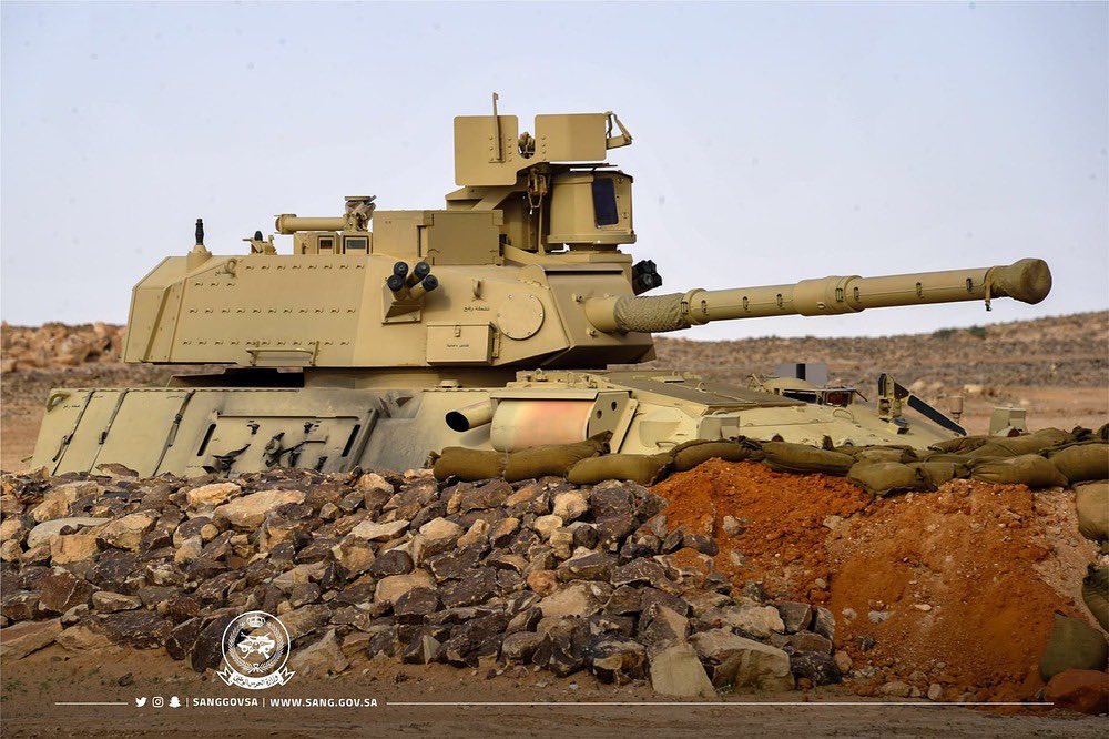 مدرعة LAV التابعة للحرس الوطني مع مدفعها
المرعب عيار 90mm في الحد الجنوبي 🇸🇦