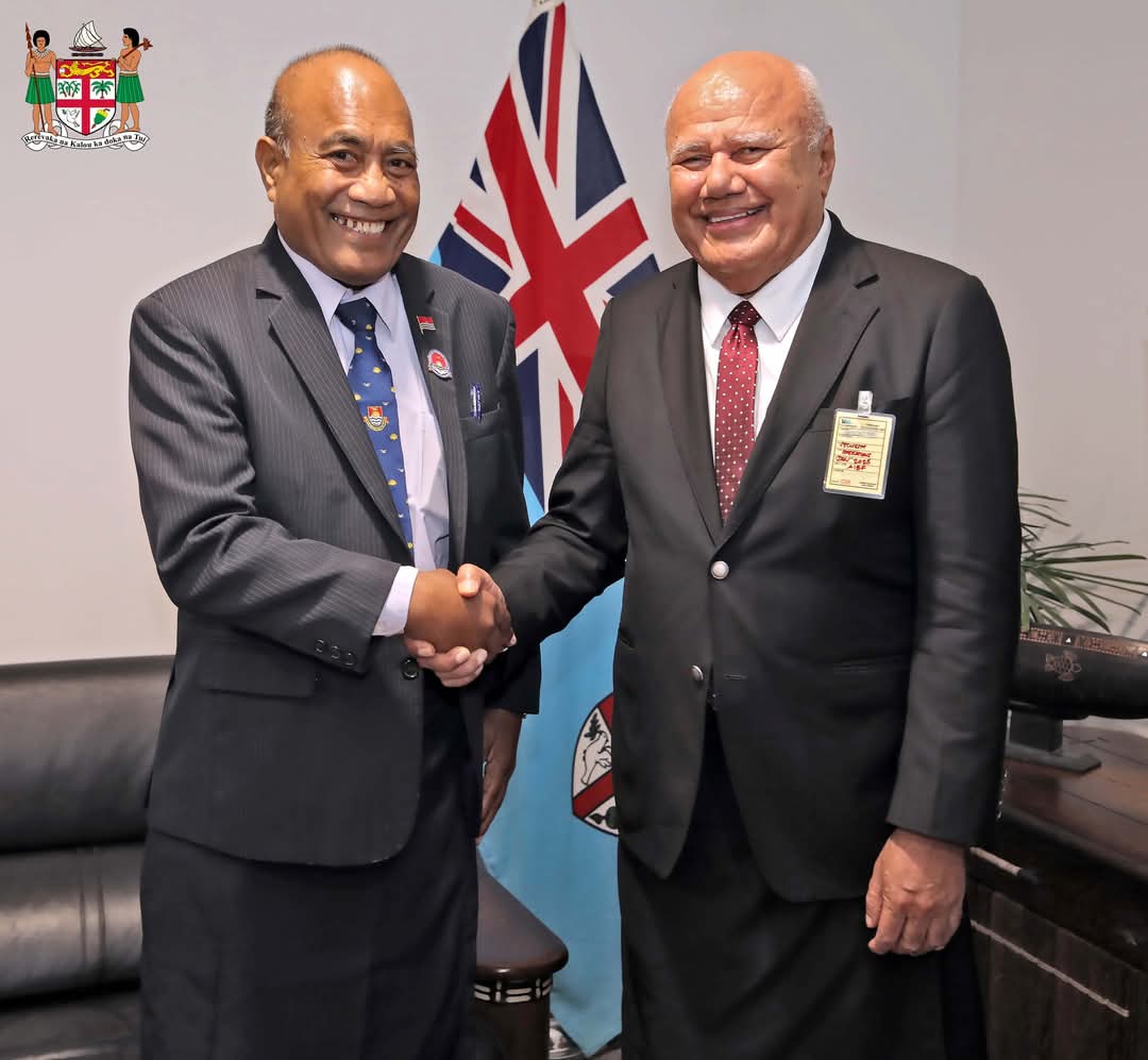 Fiji_MFAET's tweet photo. The Deputy Prime Minister, Minister for Tourism &amp; Civil Aviation, Hon. @ViliameGavoka welcomed the President of the Republic of Kiribati, H.E Taneti Maamau at the Nadi International Airport.  President Maamau's visit will further deepen 🇫🇯🤝🇰🇮 relations and regional solidarity. https://t.co/fOlmKvGuzU