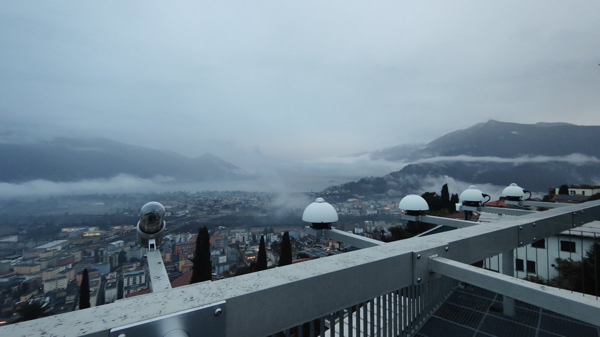 MeteoSvizzera's tweet photo. Oggi giornata #umida. I nostri #solarimetri misureranno poco o niente... https://t.co/2KhHzHHzWA