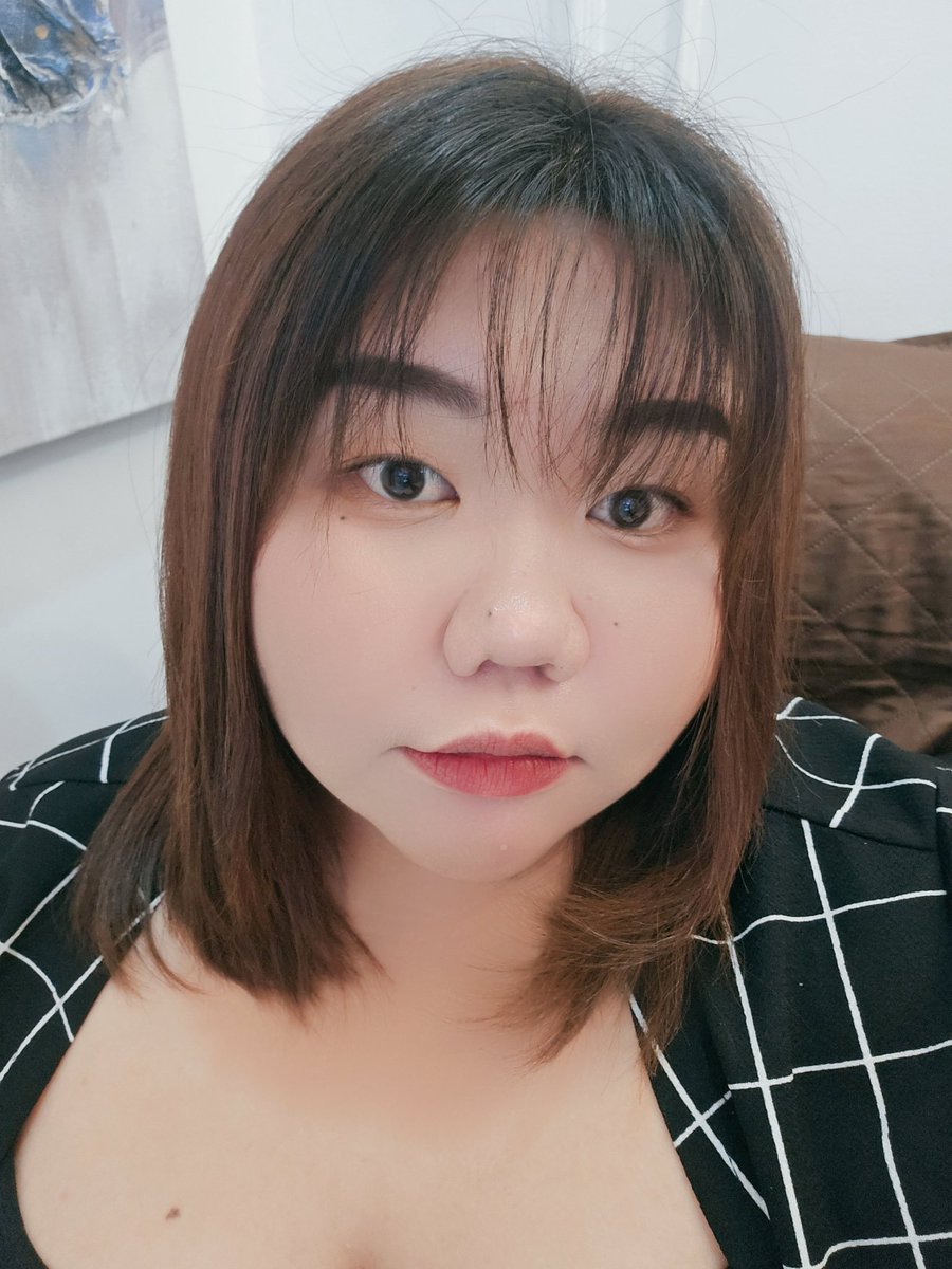 EXO_ELDA's tweet photo. Should I thank Yixing, Suho and Chanyeol? 😂😂😂
#newhaircut #yixing #chanyeol #suho #exoweareone #exo https://t.co/6Bb8laxkej