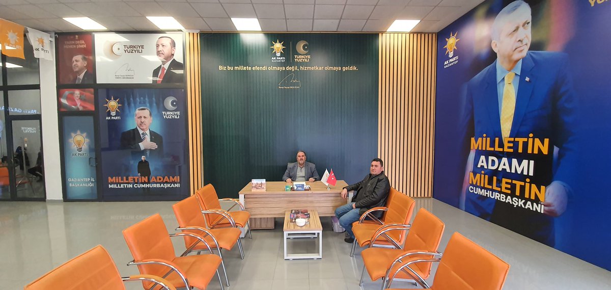 Bugün AK Parti Gaziantep İl Başkanlığımızda:  

Nöbetçimiz;
• İl Yönetim Kurulu Üyemiz <a href="/Ahmetbaskan27/">Ahmet Özaslan</a>

• İl Başkan Yardımcımız <a href="/sahinsuat27/">Suat Şahin</a>

Soru, görüş ve önerileriniz için:
☎️  0 (342) 325 20 22