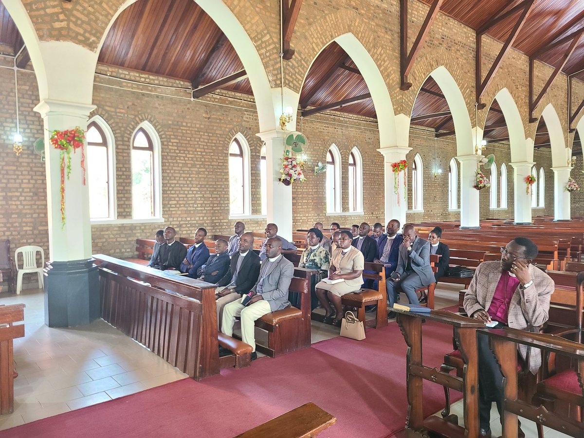 AnkoleDiocese's tweet image. This morning Bishop Sheldon Mwesigwa @AnkoleDiocesehas officiated the Annual Chaplains' Workshop at St James Cathedral to ensure that as students return back to school, they are well received and nurtured into knowing God, pursuing Him and loving Him.