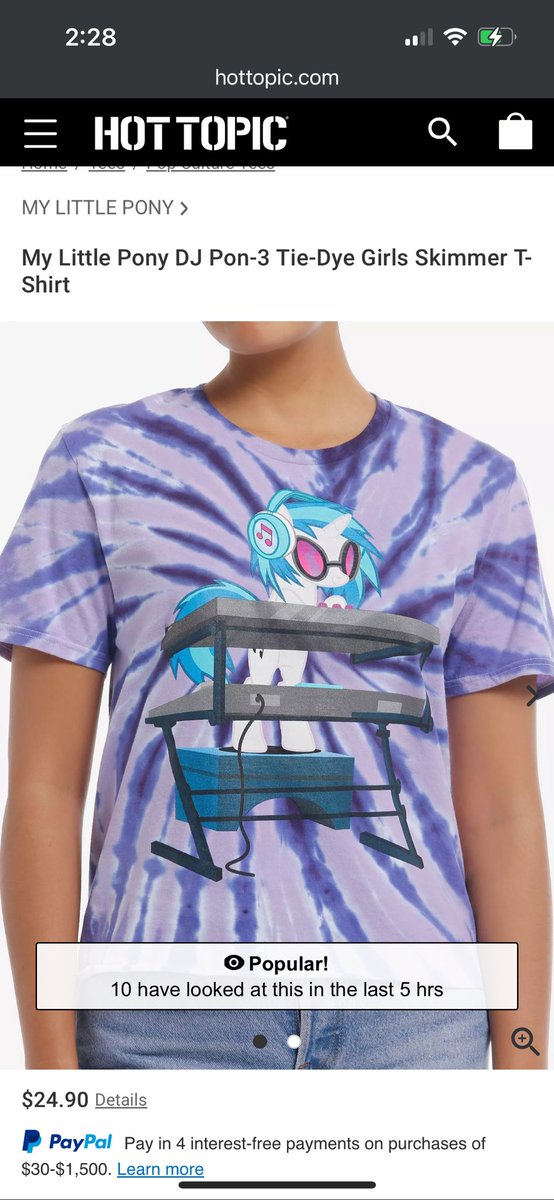 M0TI0NL3SSINWES's tweet photo. GUYS RED ALERT RED ALERT
HOT TOPIC HAS A DJ PON3 SHIRT
WE HAVE JUST TAKEN ANOTHER MASSIVE STEP IN GETTING PEAK BRONY ERA MERCH BACK https://t.co/x9d2ICadGA