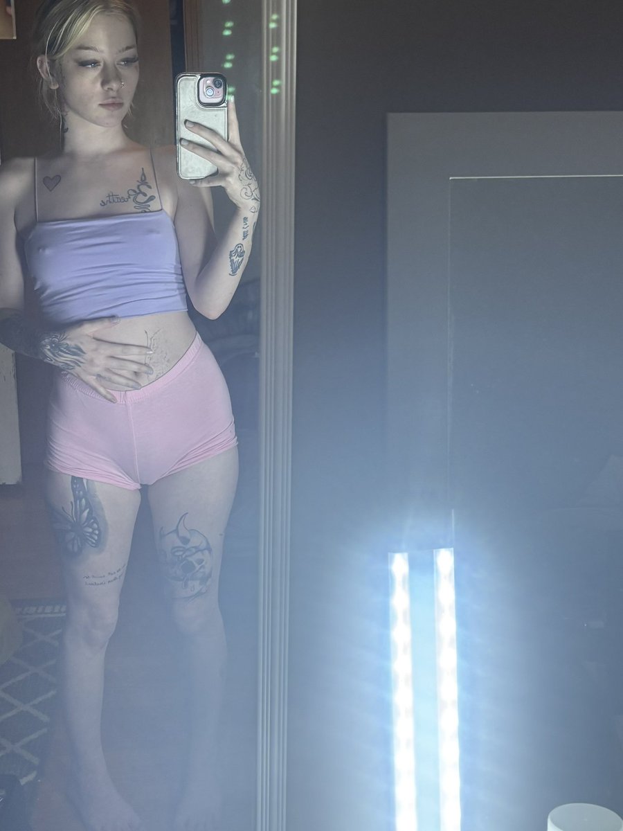 bbittybrat's tweet image. onlyfans.com/bitsta777

Keeping my OnlyFans at $7.77 as long as you’re tributing ✨🫦💕