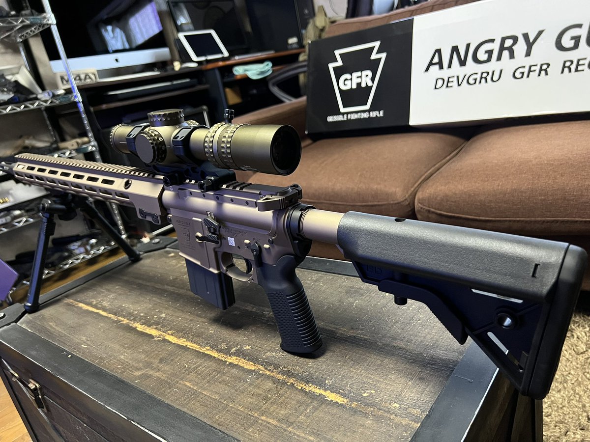 youan04052's tweet photo. #AngryGun
#Geissele #GFR https://t.co/BoAt3UvuDp