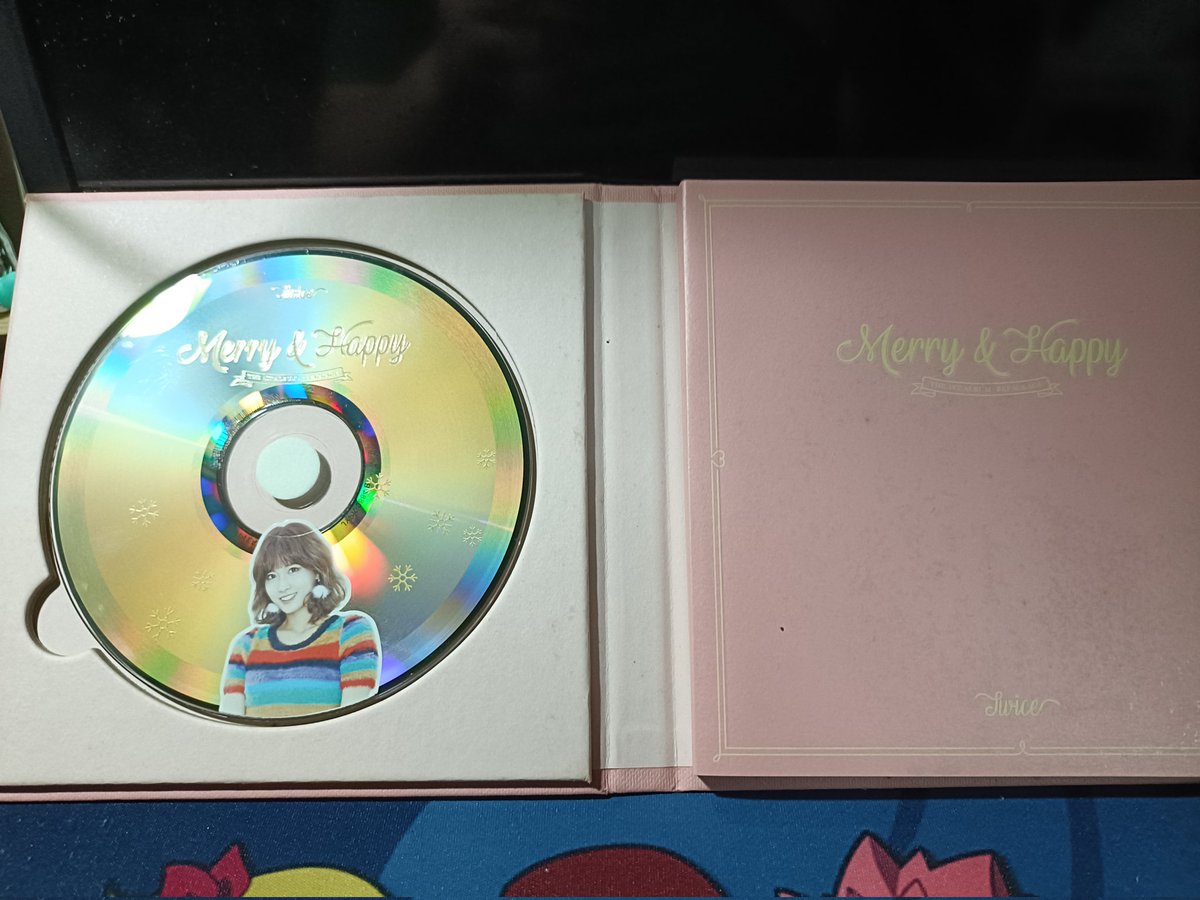 bryghter_cart's tweet photo. WTS LFB

TWICE Merry &amp; Happy UNSEALED ALBUM
₱90 + pf + sf

inclusions:
CD
PB

reply/dm 'mine' to claim

gcash; j&amp;t lbc sdd

t. twice uns album m&amp;h merry and happy https://t.co/C3i6mjBnJH