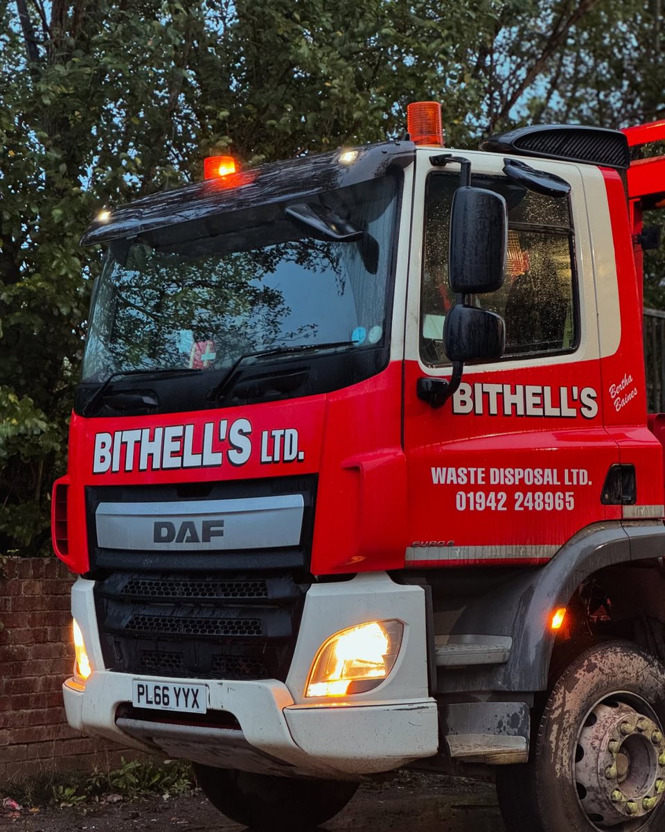New week is here which means new projects and plenty of skips to fill👌🏼
If you’d like to hire one of our skips, you can call us  anytime now - link in the bio for all of our skip size info and contact details✅