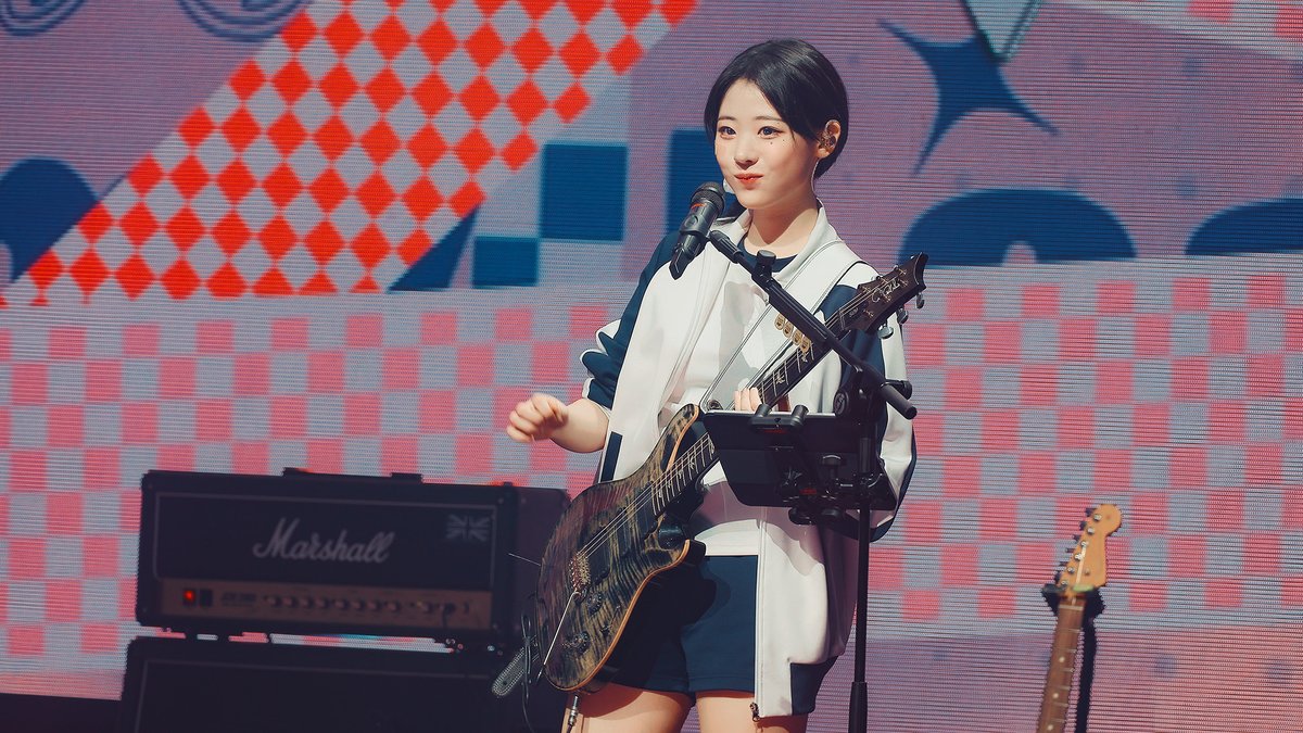 250126 QWER 팬콘서트 히나 고민중독 직캠 https://t.co/qsfi25V6af #QWER #냥뇽녕냥 #HINA #ひな #장나영 #히나
@hapycb https://t.co/dWbYfjVC8R