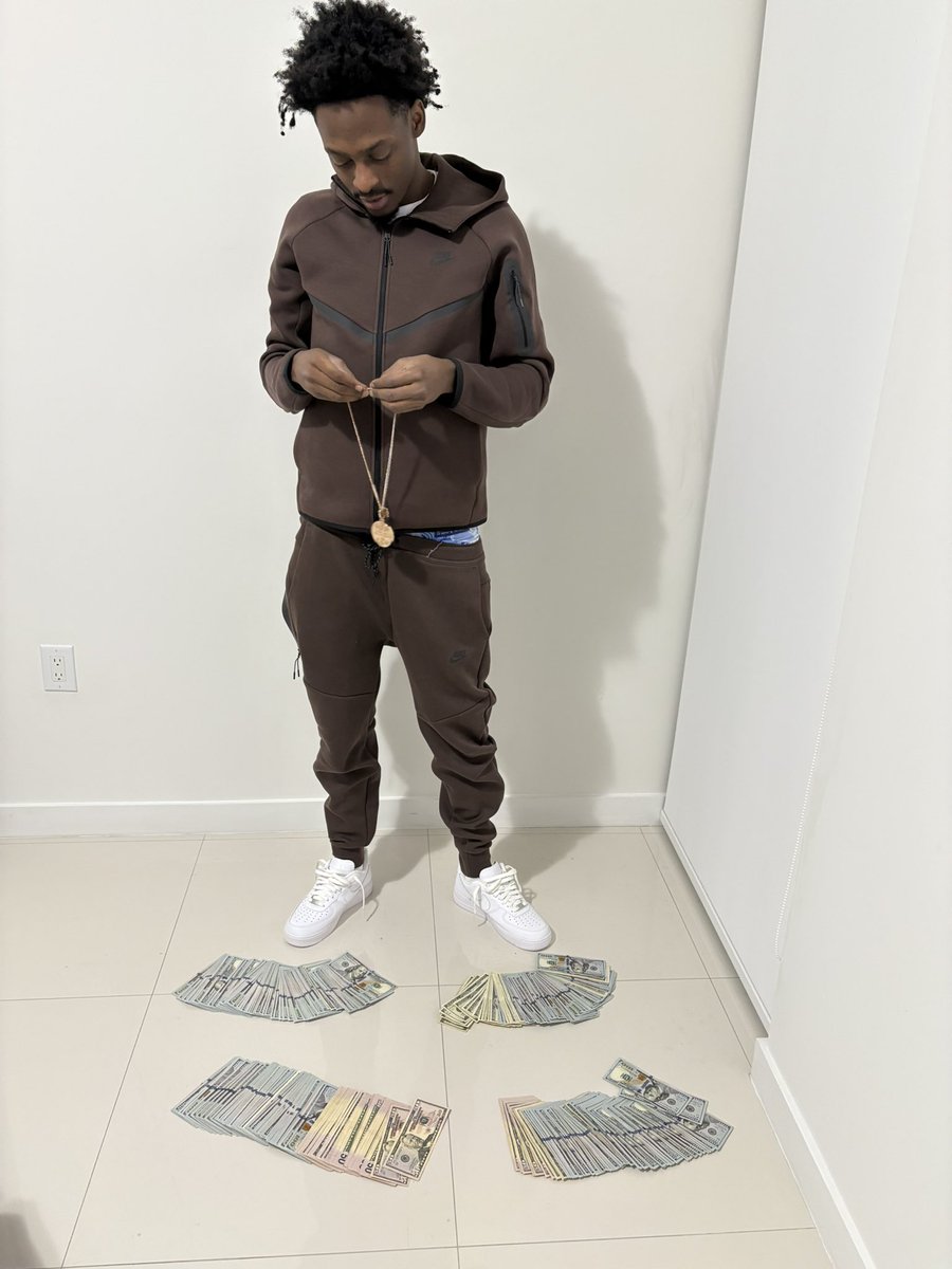 dlos400's tweet photo. https://t.co/3S1ghn4tn1