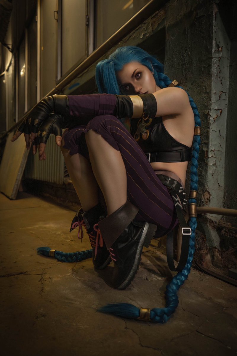 Adamae_dono π (@adamaecosplay) on Twitter photo Dirty little animal 
#Arcane #jinx Dirty little animal 
#Arcane #jinx