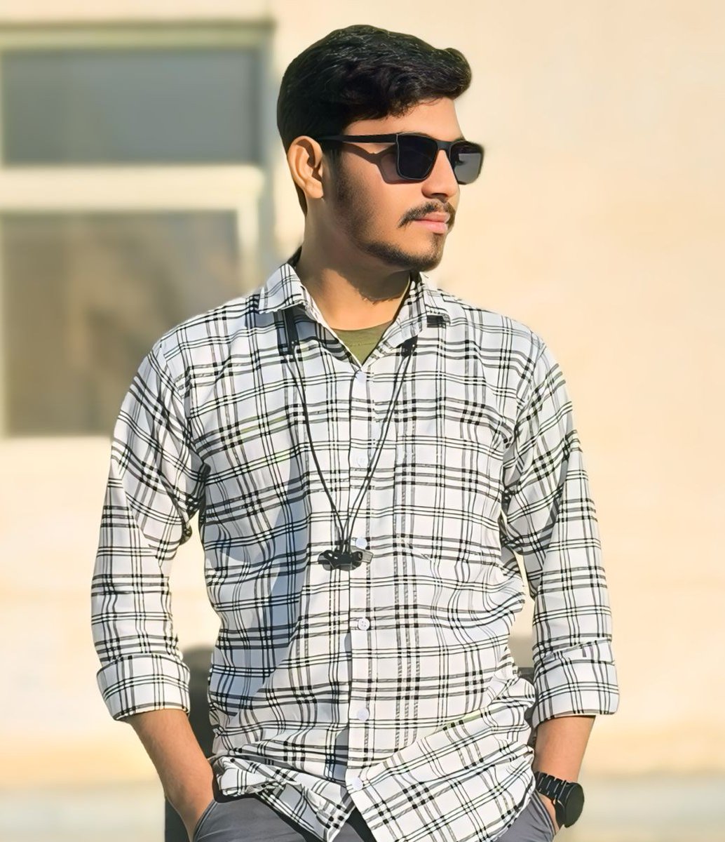 Shahabuddin_x07's tweet image. Listen to me, understand me,
What I say, I do
@Shahabuddin_x07  #google #trending #nicepic #smart boy 
#looking