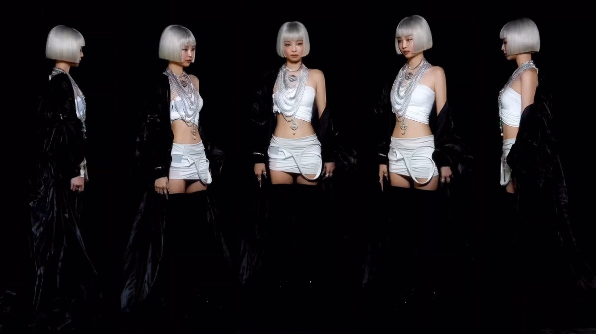 jenniepics's tweet image. ZEN (2025)