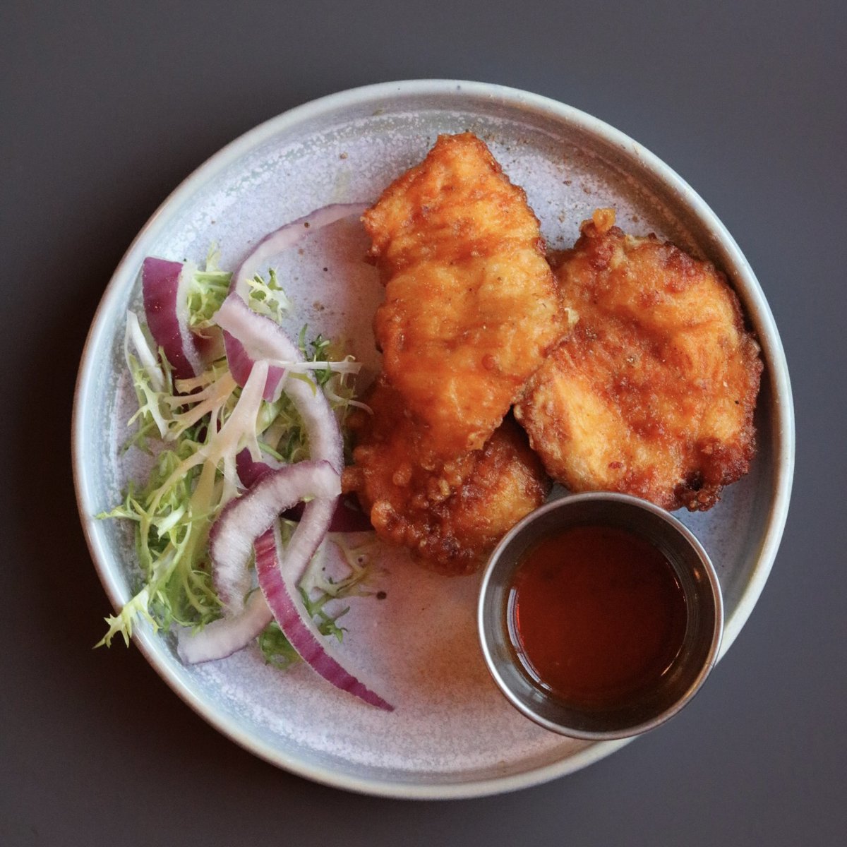 PARSI MURGH FARCHA

Aromatic spiced crispy chicken, crumbed and fried to perfection