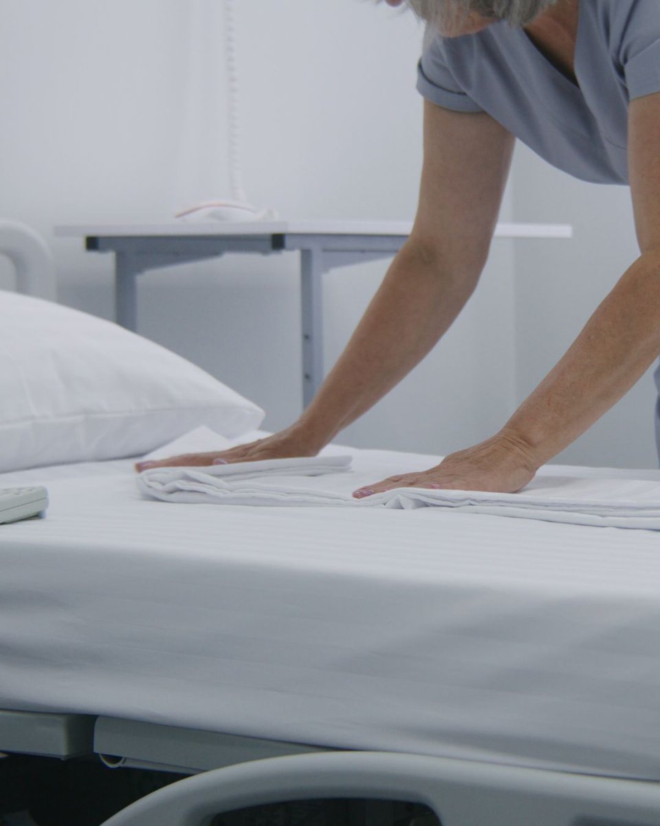interweavecare's tweet photo. 🏥 𝗙𝗿𝗼𝗺 𝗮𝗱𝗺𝗶𝘀𝘀𝗶𝗼𝗻 𝘁𝗼 𝗱𝗶𝘀𝗰𝗵𝗮𝗿𝗴𝗲: The journey of textiles in UK hospitals 🏥⁠
⁠
Read the full article: https://t.co/EheAlgx0UH

#hospital #hospitaltextiles #textiles #linen #textilewaste #patient #patientgown #ukhospitals #nhs 

⁠ https://t.co/PbR1o1lvjX