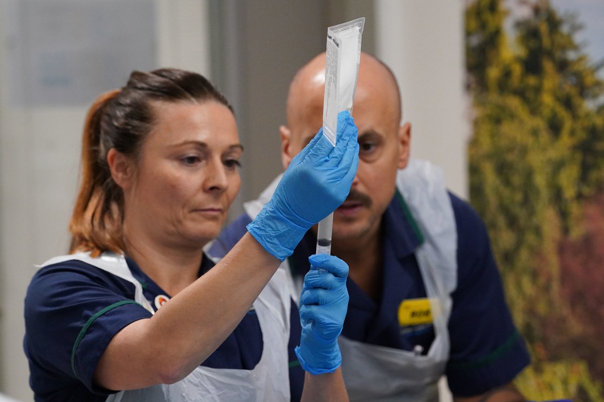 NHS London tweet media