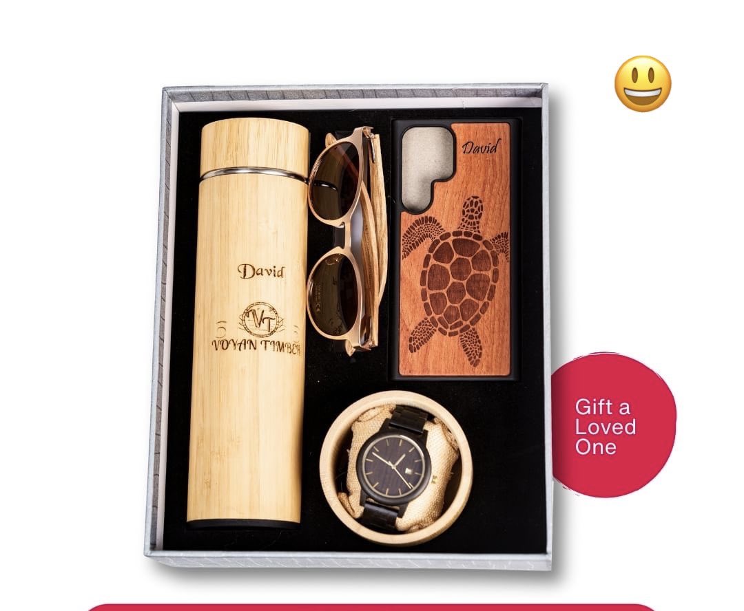 _jamesi_'s tweet photo. Wooden Gift Hamper🎁
Includes:Watch/bottle/PhoneCase etc
Perfect for #Valentines and anniversaries celebrations, this hamper is designed to make every occasion extraordinary with the timeless appeal of wood
Price:(150,000-600,000)ugx
Dm:0707267566/@glarearmani
#Thread1/4 https://t.co/8GZrJgx3Ac