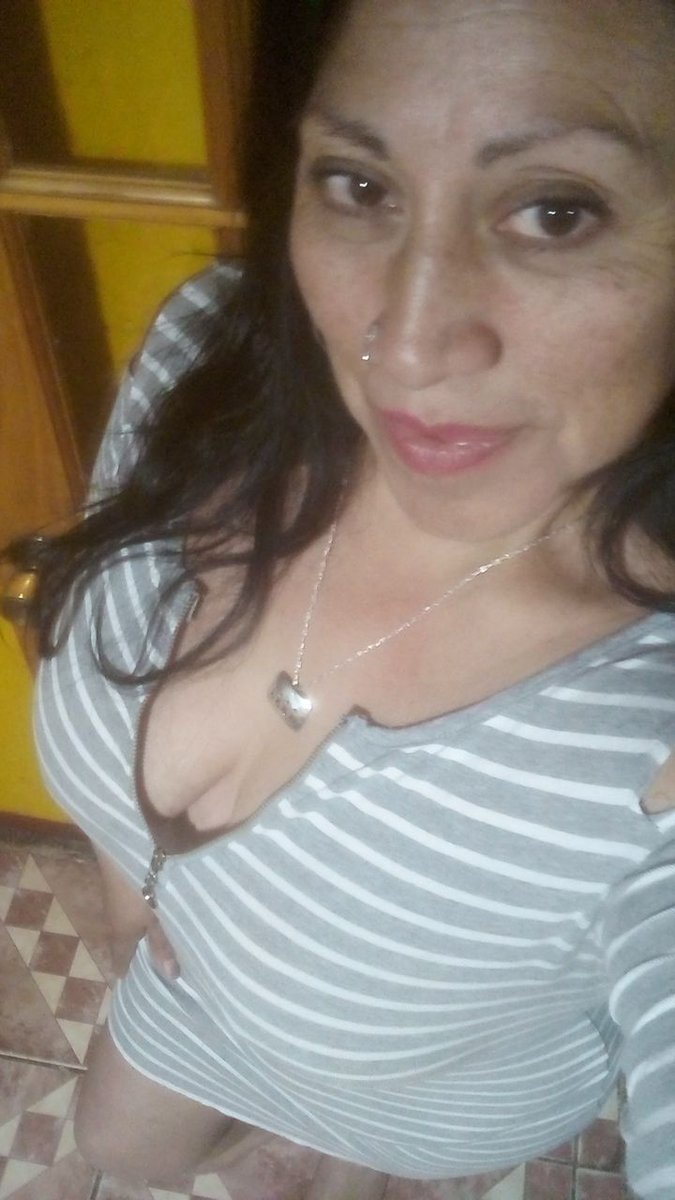 cavero_vera's tweet photo. Divino comienzo de semana para todos...💖💖💖💖 https://t.co/3hAu4G9DO1