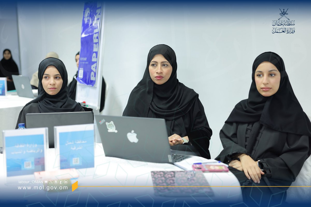 Labour_OMAN's tweet photo. نظمت #وزارة_العمل  بالتعاون مع @ThisIsOQ ورشة تدريبية بعنوان "منهجية لين PDCA" وذلك استكمالا للجهود الرامية إلى تمكين فرق العمل وتزويدهم بالمعارف والأدوات التي تمكنهم من تطبيق ممارسة التحسين المستمر بالوحدات الحكومية المشاركة بالمنظومة الوطنية للابتكار المؤسسي وإدارة التغيير. https://t.co/JZq5Htjllj
