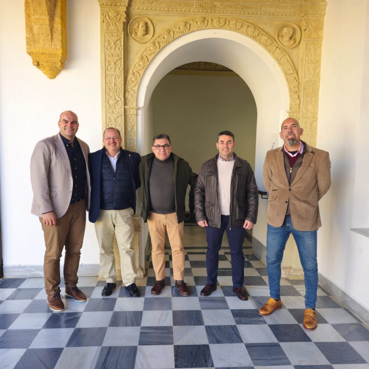 Comenzó el curso sobre Seguridad en Grandes Eventos Deportivos.🦺
¡No te pierdas la oportunidad de formar parte de esta experiencia única!
#EscuelaUniversitariaDeOsuna #SeguridadEnEventos #GrandesEventos #CádizCF #Formación #Aprendizaje #DeporteYSeguridad #UnidosPorElDeporte