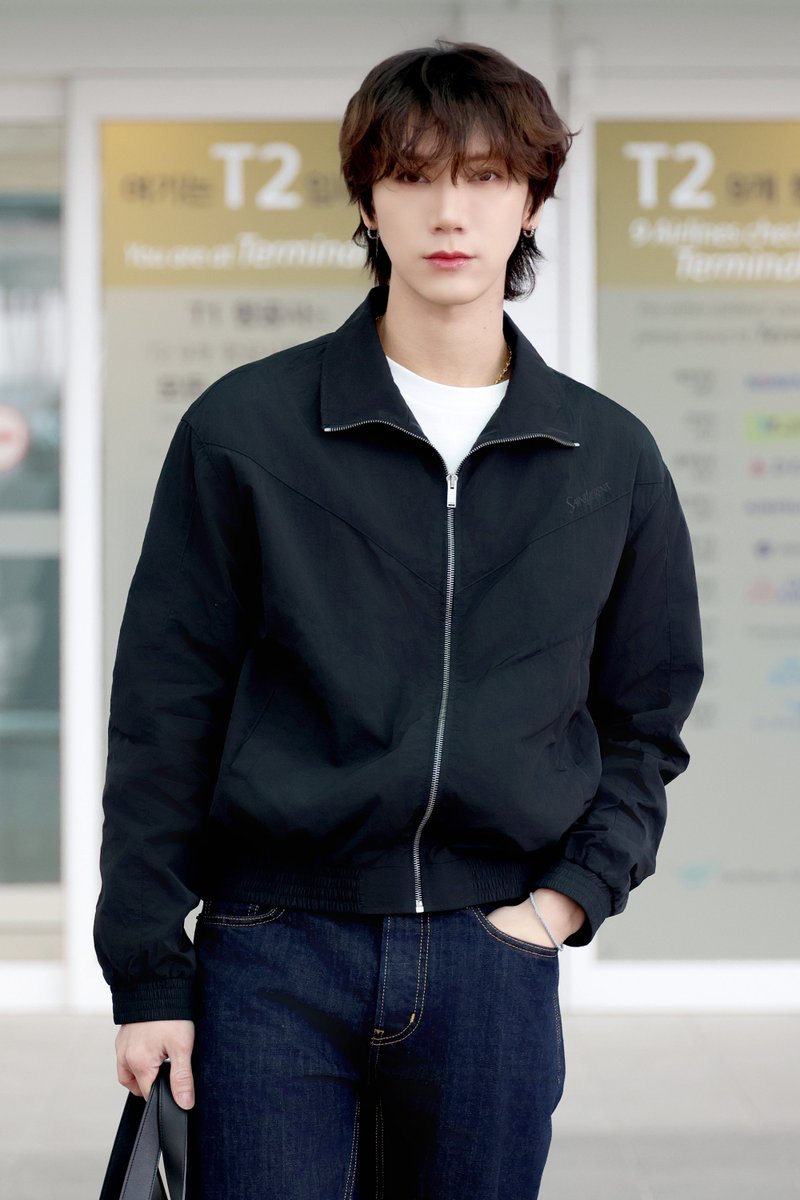 ทุกคนฟังนะ คนนี้หล่อมาก! 🥺💜

#TENtoPARIS2025