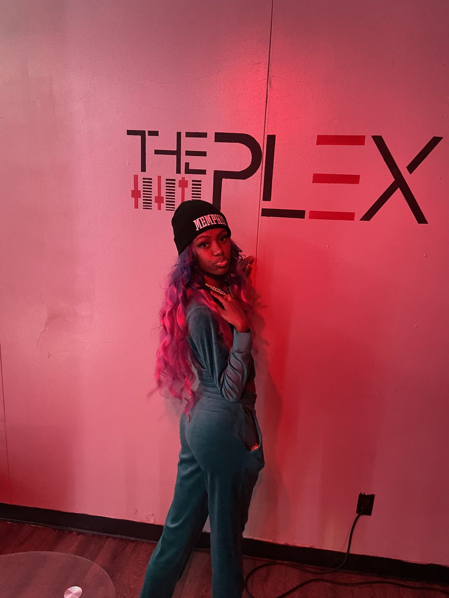 KikiMarieTV's tweet photo. Iโm in the yo, Iโm in The Plex ๐๏ธ
Tennessee, this right here, America at its best ๐บ๐ธ
-Kiki Marie
#memphis901 #memphis #tn #Tennessee #kiki #marie #tsu #theplex #kikimarie https://t.co/JNIm6666Dh