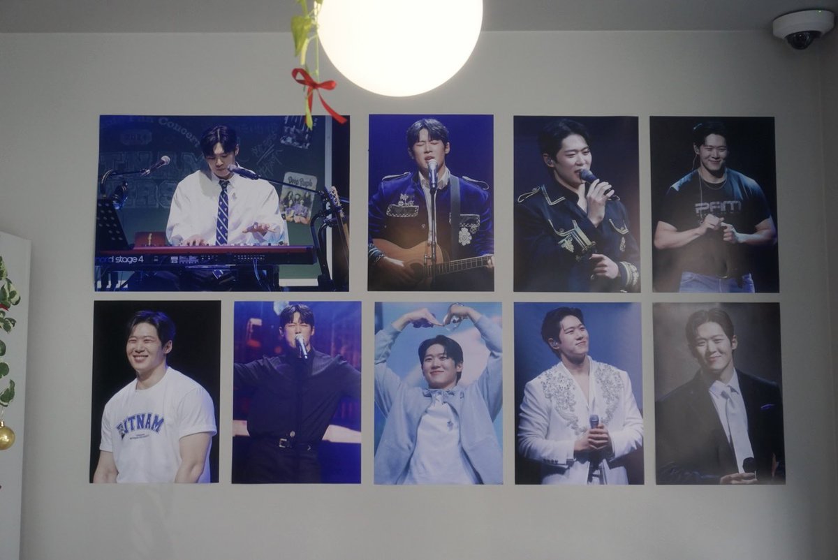 jinwonllovee's tweet photo. 귀여운 승원이로 가득 찬 생카..♡
1월의 크리스마스 잘 즐기고 갑니댜 !
화장실에 있는 루이 사진이 진짜 깜찍포인트임
#winter_waltz
#1월의_크리스마스
#Happy_SW_day
@_winter_waltz_ https://t.co/uwKHtg1nk4