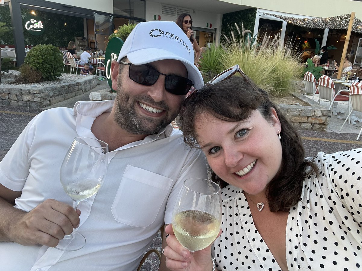 Sarah Lark tweet media