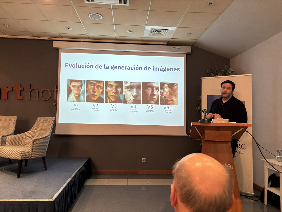 Actinn_andorra's tweet photo. 🎯IA en acció: Xavier Mitjana ens explica com la IA  impulsa la innovació i competitivitat empresarial, destacant les oportunitats que ofereix per a empreses de qualsevol mida.

#cambraandorra #iaenacció #actinn #innovació #novestecnologies https://t.co/RKCR8ewuLF